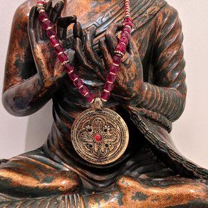 Gorgeous Chico's Texture Beaded Red Pendant Necklace